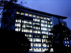 新北市圖新總館首創全國第一座24 小時不打烊的公共圖書館。