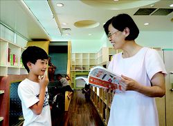 詹麗純樂於和讀者互動，對於讀者需求、冷熱門書的判斷都很精準。