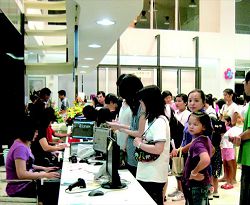 左新分館是充滿時尚、朝聖者絡繹不絕的感性圖書館，在詹麗純經營下更具光芒。