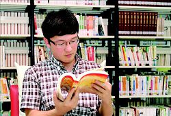 「越讀者聯盟」主席連浩任認為閱讀可以培養看待人生的正向價值觀。