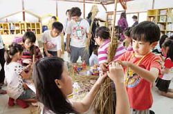 大崎兒童藝術圖書館舉辦「在農村裡玩音樂──兒童即興音樂工作坊」活動。