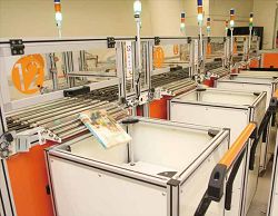 國立公共資訊圖書館設置17 分類自動還書分揀系統。