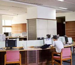 資訊檢索區可查閱、掃描、列印資料,並進行視訊會議。