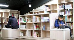北港鎮立圖書館兒童閱讀區。