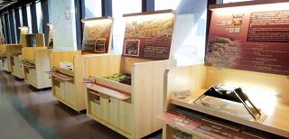 「水保防災起步走」特展以水土保持及土石流防災為主題，展出8 座操作型互動機臺。