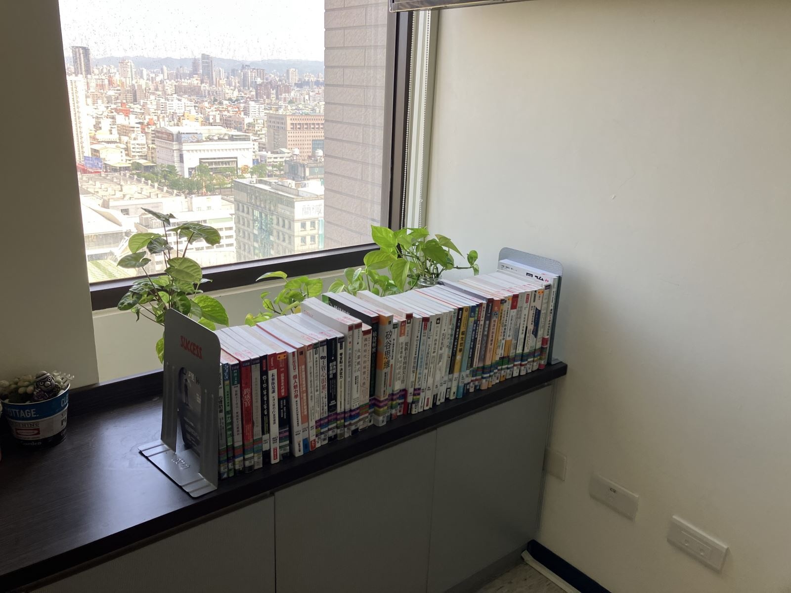 送書到企業2